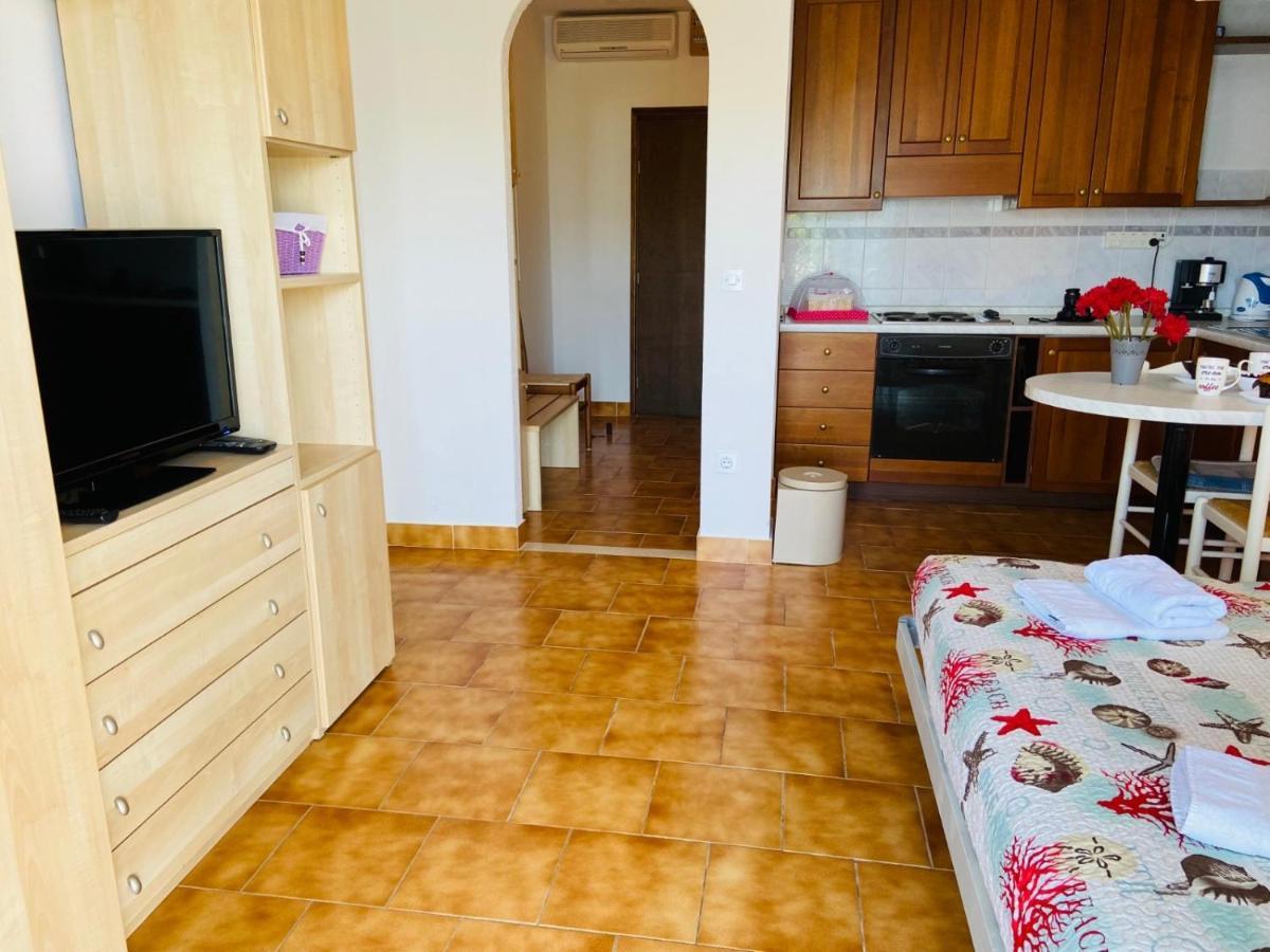 Apartments Tri Zala Zrnovo Εξωτερικό φωτογραφία