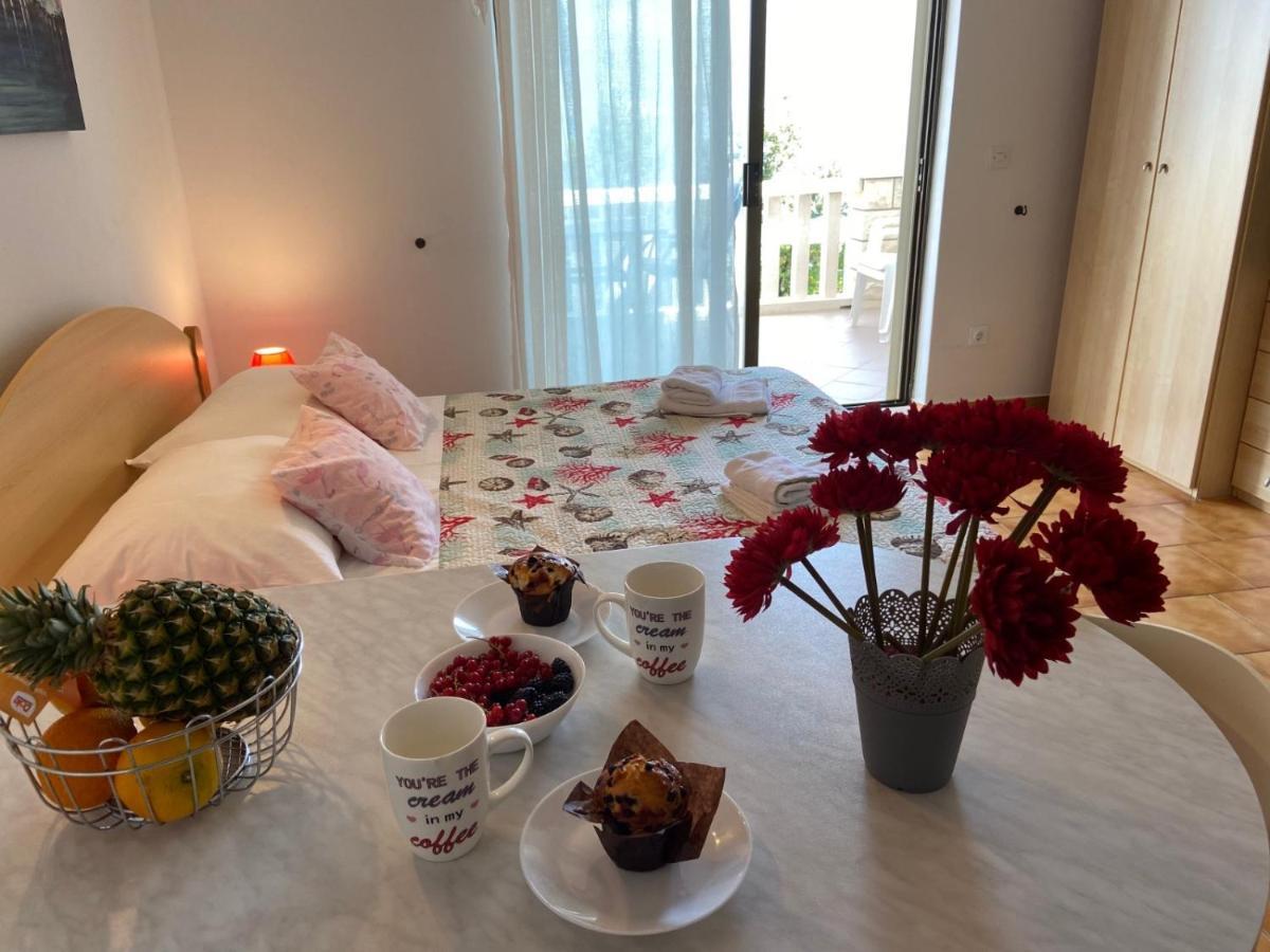 Apartments Tri Zala Zrnovo Εξωτερικό φωτογραφία