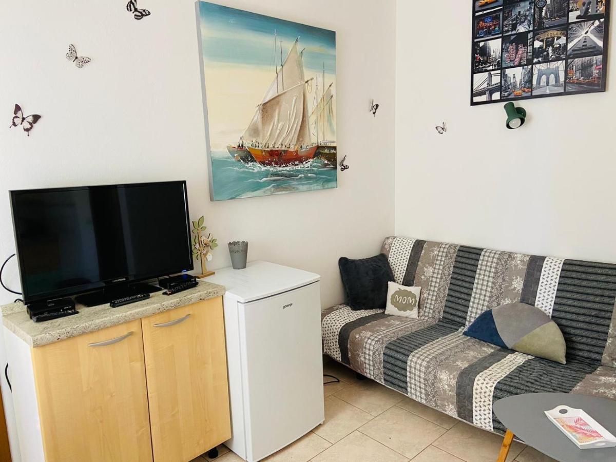 Apartments Tri Zala Zrnovo Εξωτερικό φωτογραφία