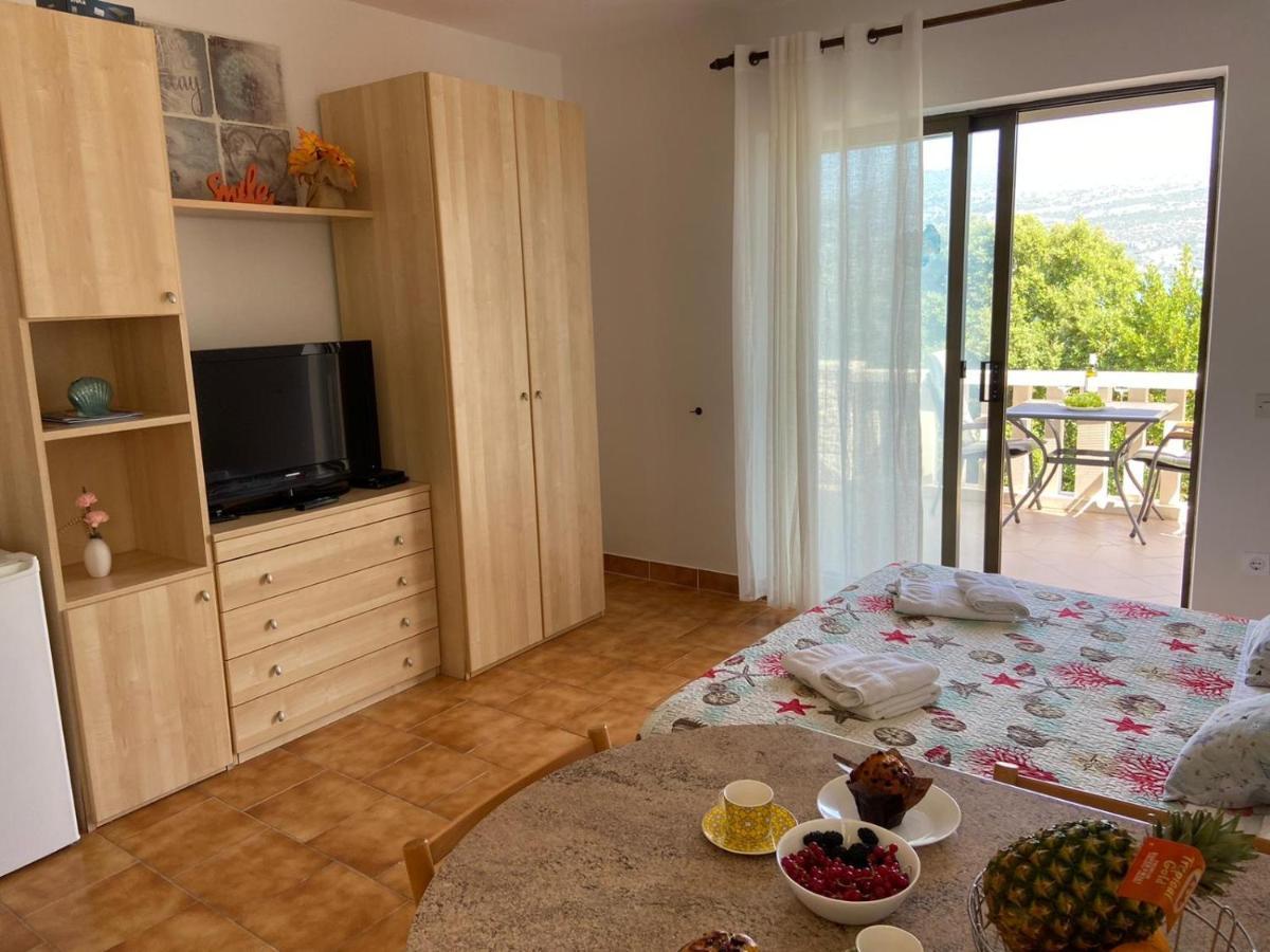 Apartments Tri Zala Zrnovo Εξωτερικό φωτογραφία