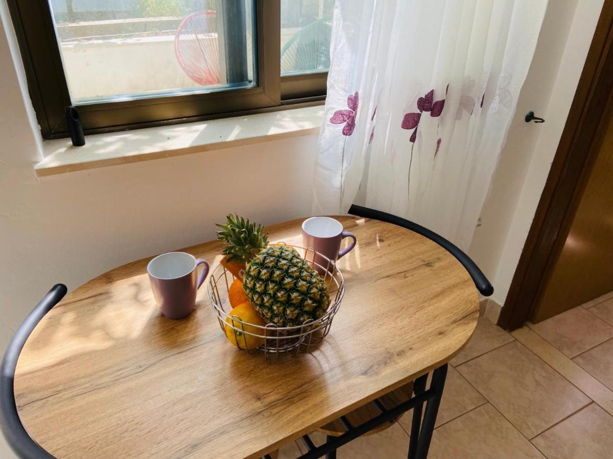 Apartments Tri Zala Zrnovo Εξωτερικό φωτογραφία