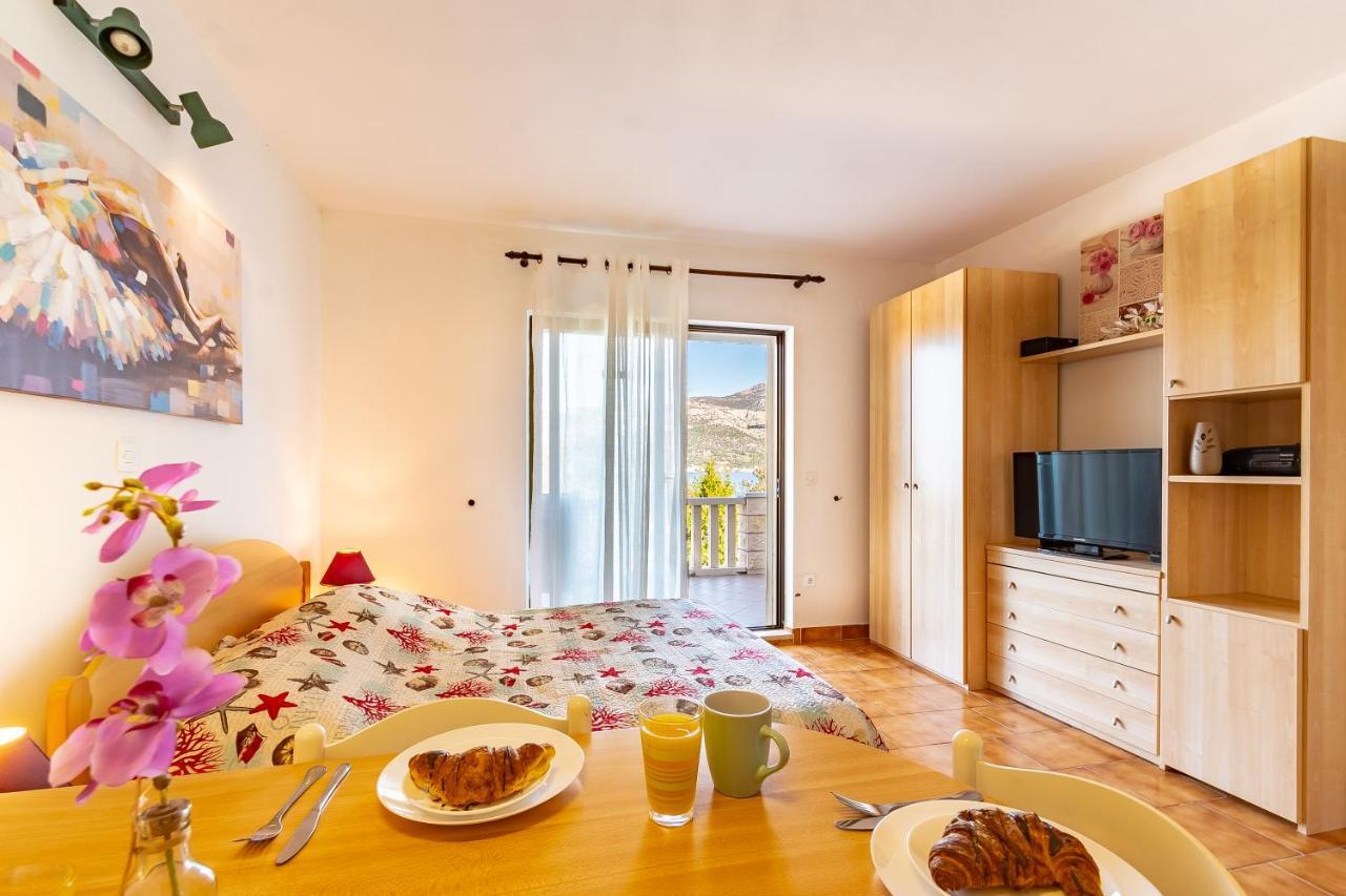 Apartments Tri Zala Zrnovo Εξωτερικό φωτογραφία