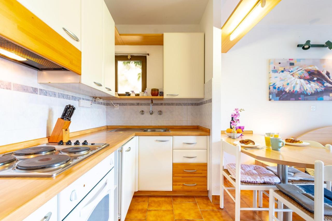 Apartments Tri Zala Zrnovo Εξωτερικό φωτογραφία