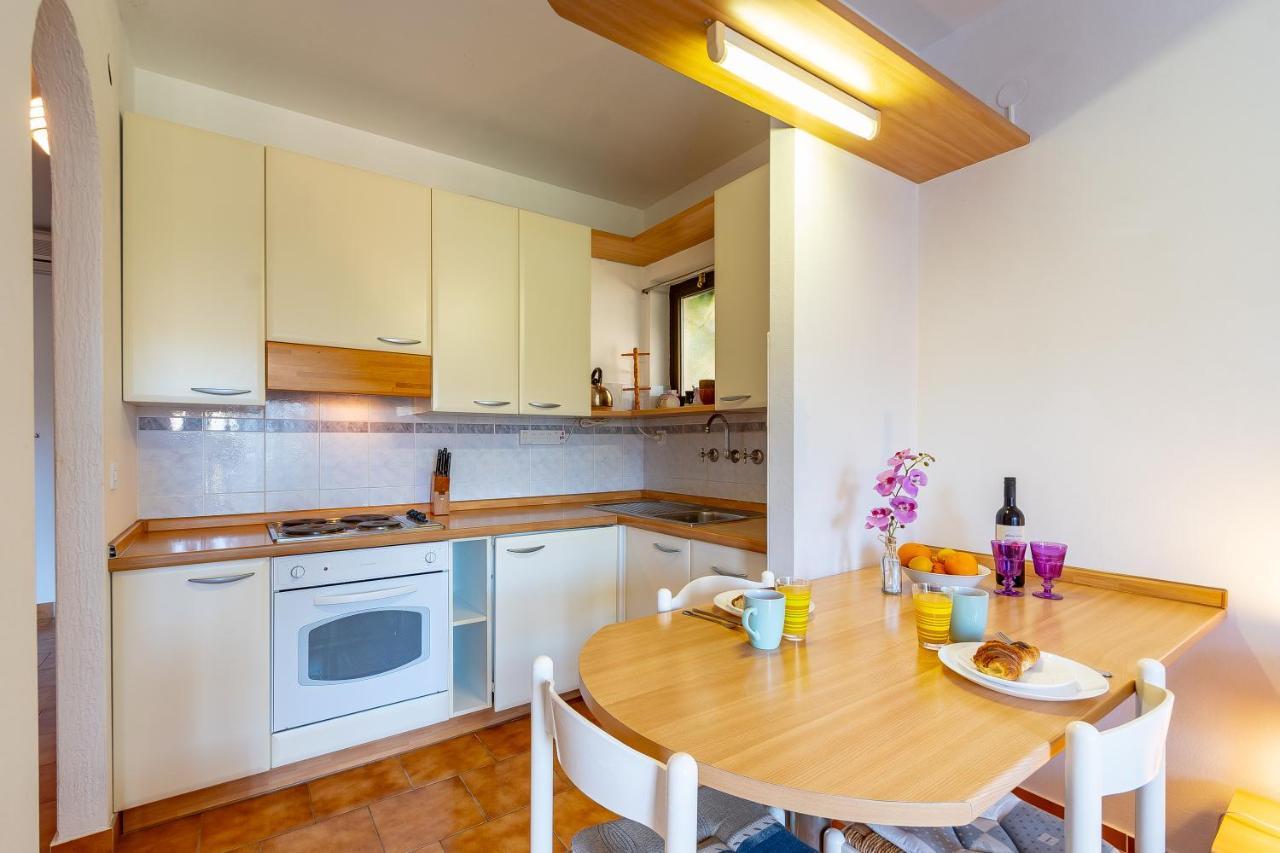 Apartments Tri Zala Zrnovo Εξωτερικό φωτογραφία
